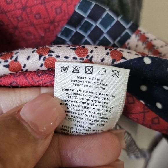 Cellabie Women's Gray cardigan size M - Picture 11 of 13